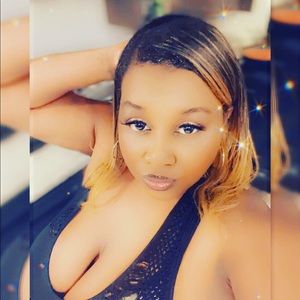Meet your Posher, Tiffanie